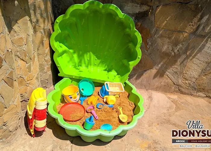 Arode Dionysus Villa Balcsik