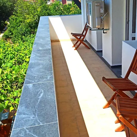 Arode Dionysus Vilă