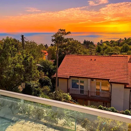 Vila Arode Dionysus