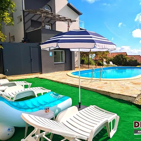 Arode Dionysus Villa *