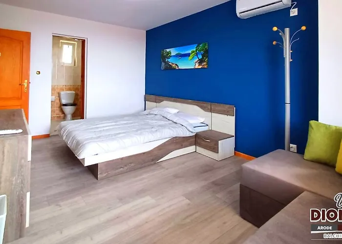 Arode Dionysus Villa *