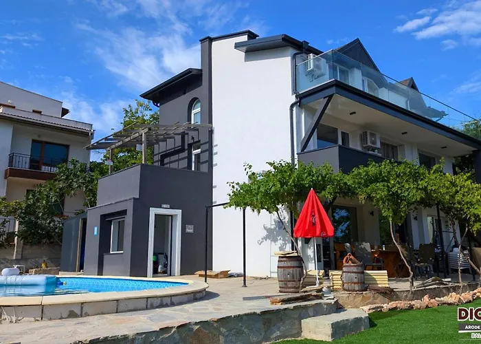 Villa Arode Dionysus *